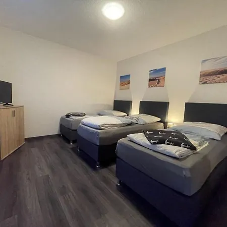 Tolles In Norderende Mit Terrasse, Gemeinschaftlichem Pool Und Grill