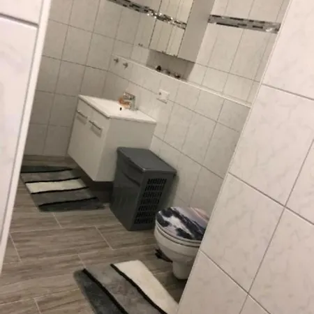 Tolles In Norderende Mit Terrasse, Gemeinschaftlichem Pool Und Grill Bulkau