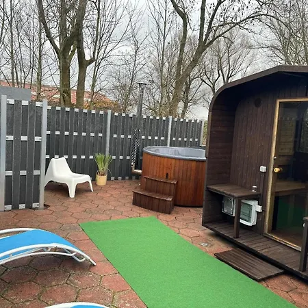 Tolles In Norderende Mit Terrasse, Gemeinschaftlichem Pool Und Grill Apartmán