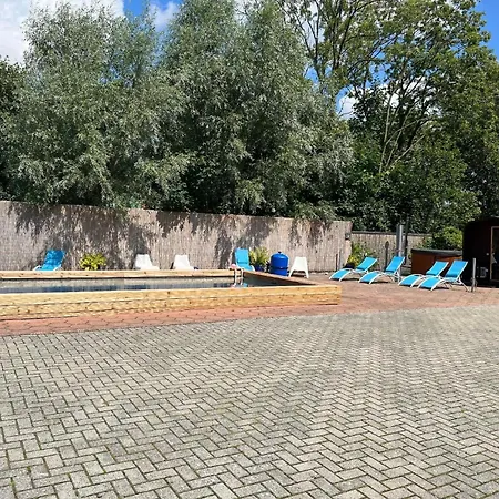 Tolles In Norderende Mit Terrasse, Gemeinschaftlichem Pool Und Grill *